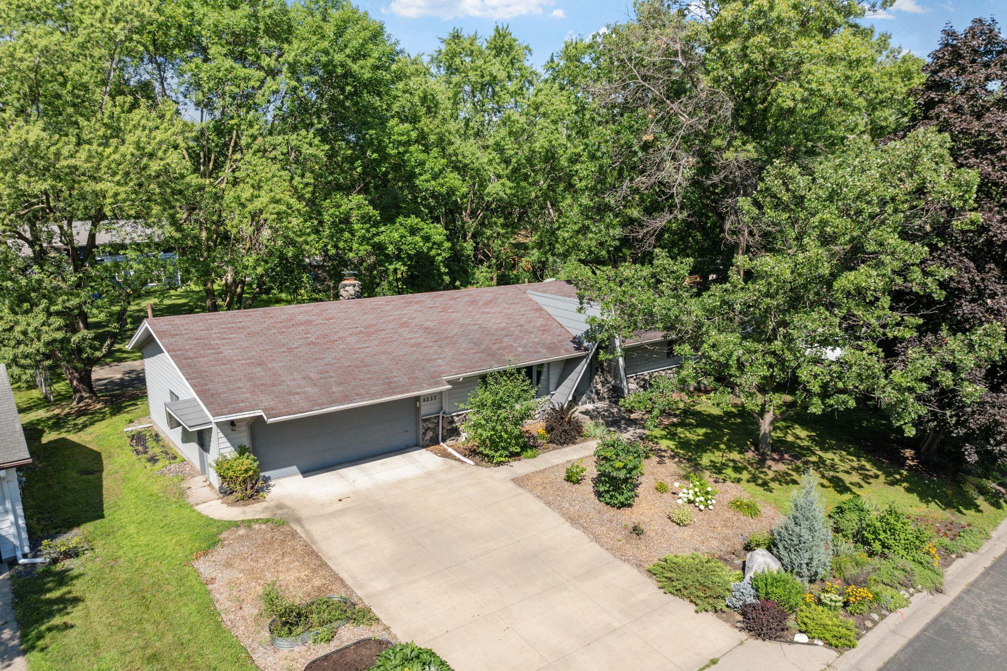 5237 Sunnyside Road Mounds View, MN 55112 - Photo 44 of 51