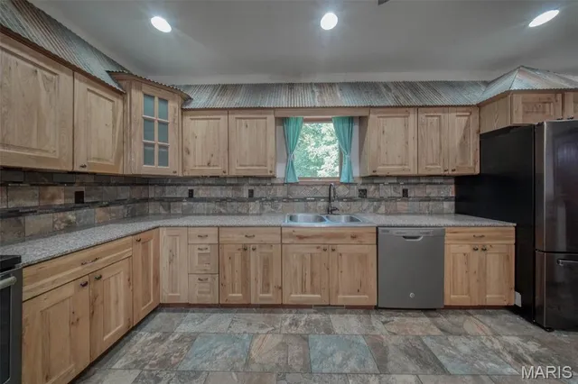 $545,000 | 283 Broken Post Road, Richland, MO 65556