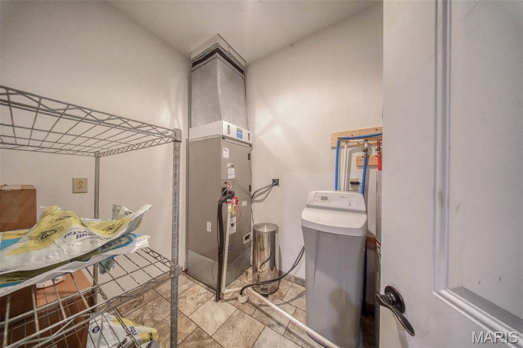 283 Broken Post Road Richland, MO 65556 - Photo 27 of 97