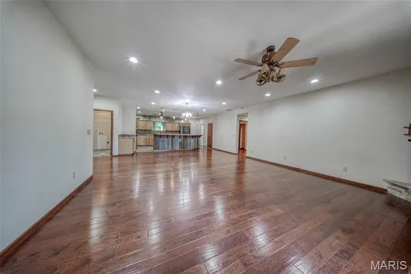 $530,000 | 283 Broken Post Road, Richland, MO 65556