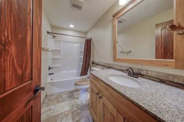 $545,000 | 283 Broken Post Road, Richland, MO 65556