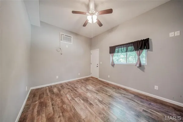 $530,000 | 283 Broken Post Road, Richland, MO 65556