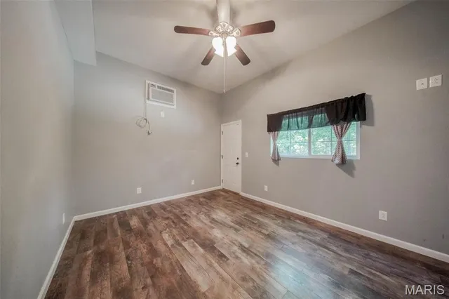 $545,000 | 283 Broken Post Road, Richland, MO 65556