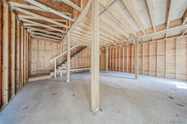 $530,000 | 283 Broken Post Road, Richland, MO 65556