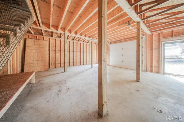 $530,000 | 283 Broken Post Road, Richland, MO 65556