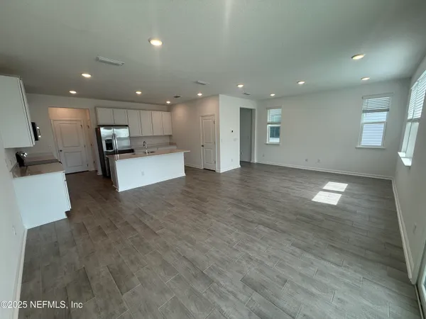 $1,950 | 6850 Rhapsody Road, Jacksonville, FL 32244