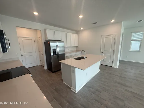 $1,950 | 6850 Rhapsody Road, Jacksonville, FL 32244