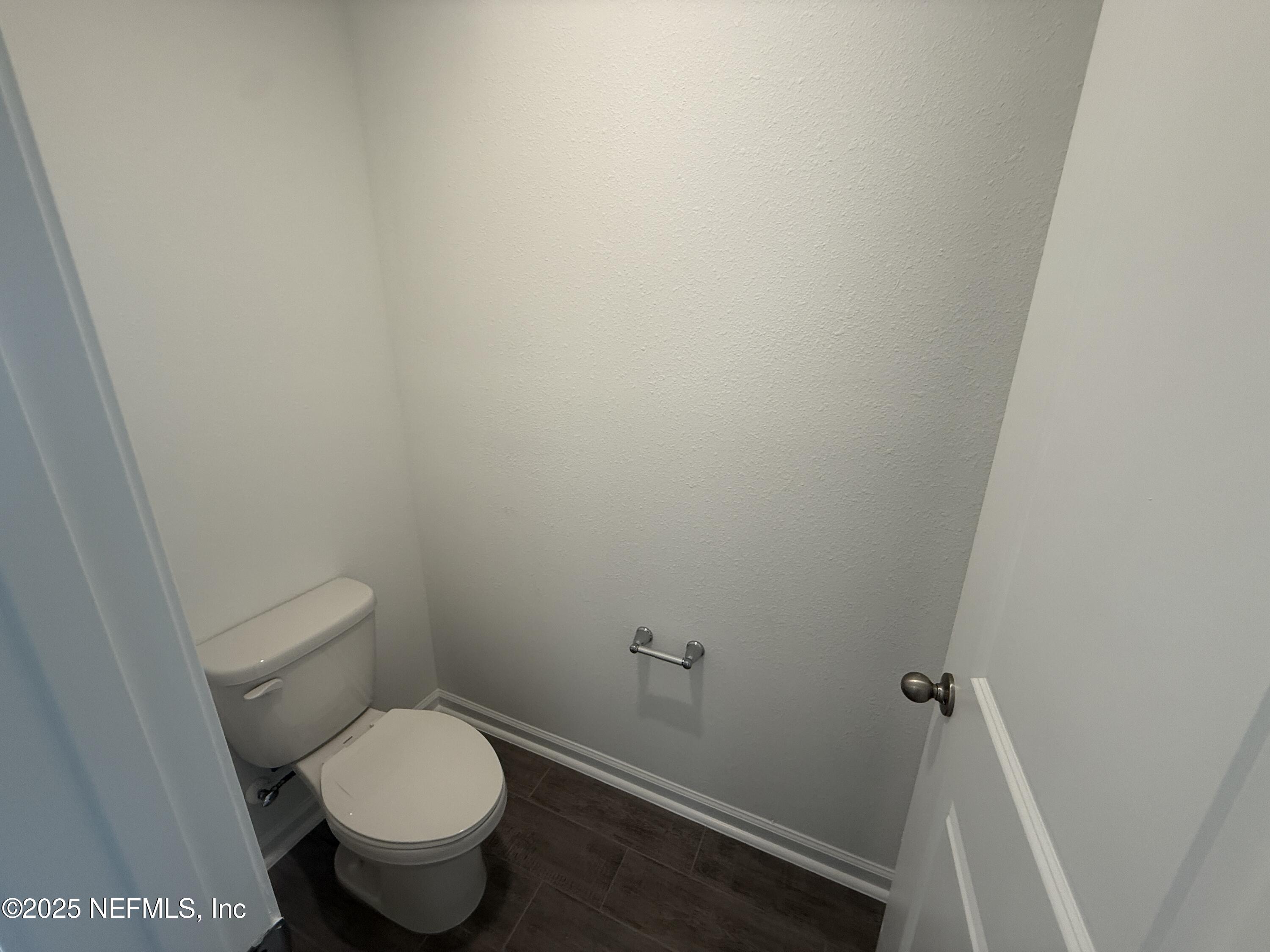6850 Rhapsody Road Jacksonville, FL 32244 - Photo 32 of 47 PRIMARY WATER CLOSET