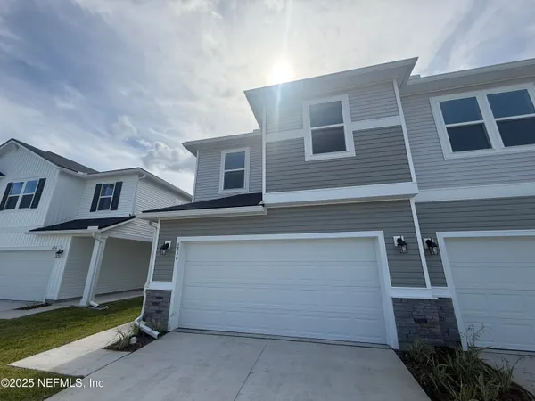 $1,950 | 6850 Rhapsody Road, Jacksonville, FL 32244