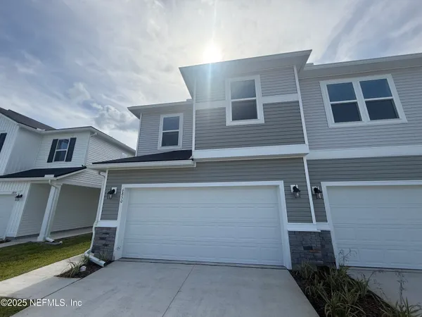 $1,950 | 6850 Rhapsody Road, Jacksonville, FL 32244