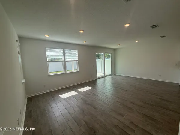 $1,950 | 6850 Rhapsody Road, Jacksonville, FL 32244