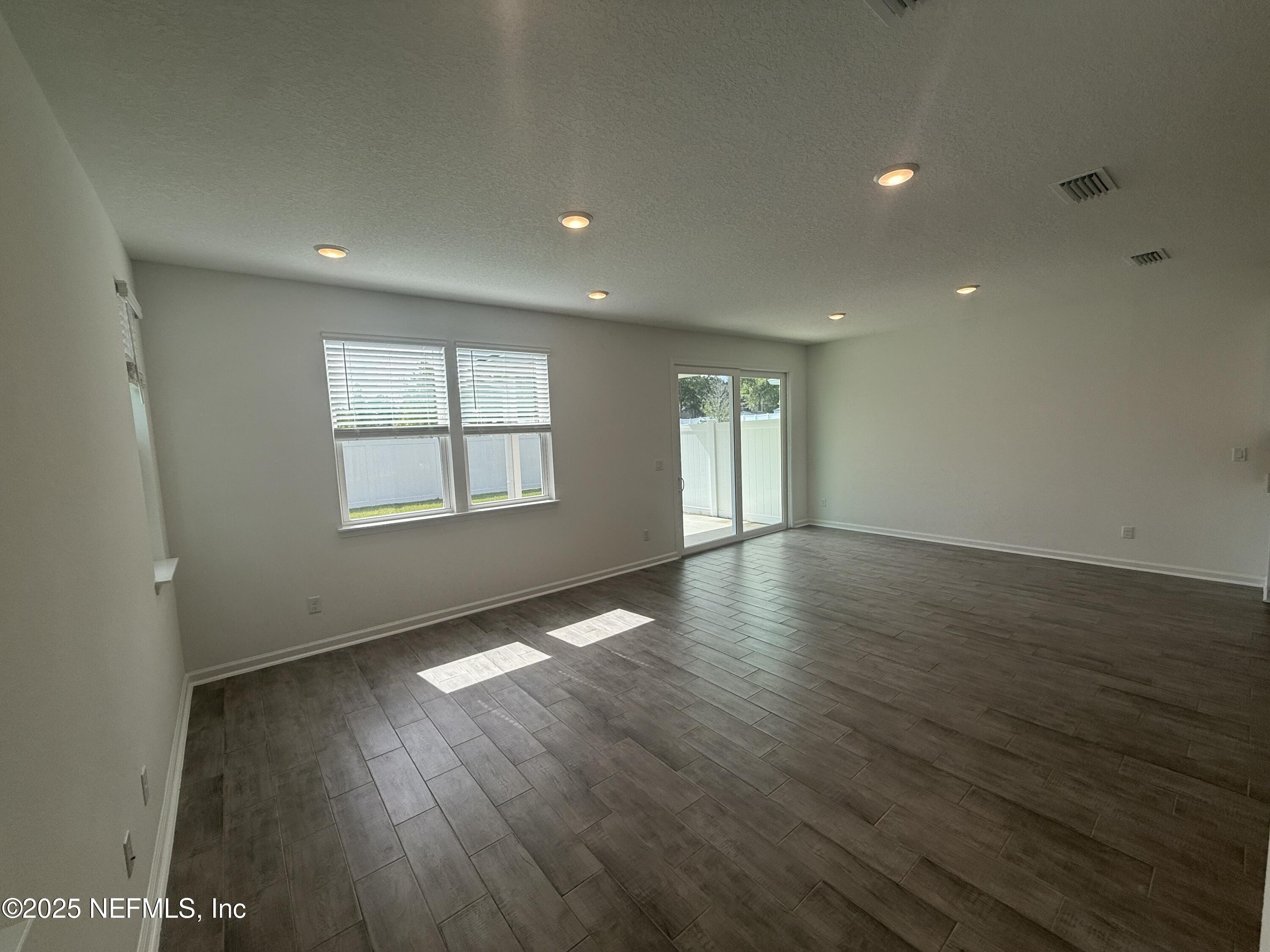 6850 Rhapsody Road Jacksonville, FL 32244 - Photo 8 of 47 LIVING DINING COMBO