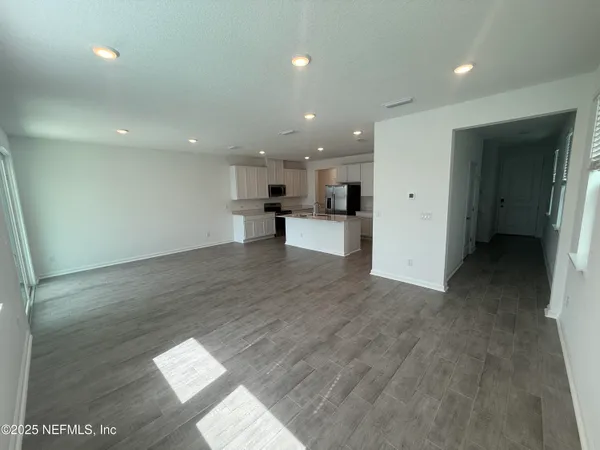 $1,950 | 6850 Rhapsody Road, Jacksonville, FL 32244