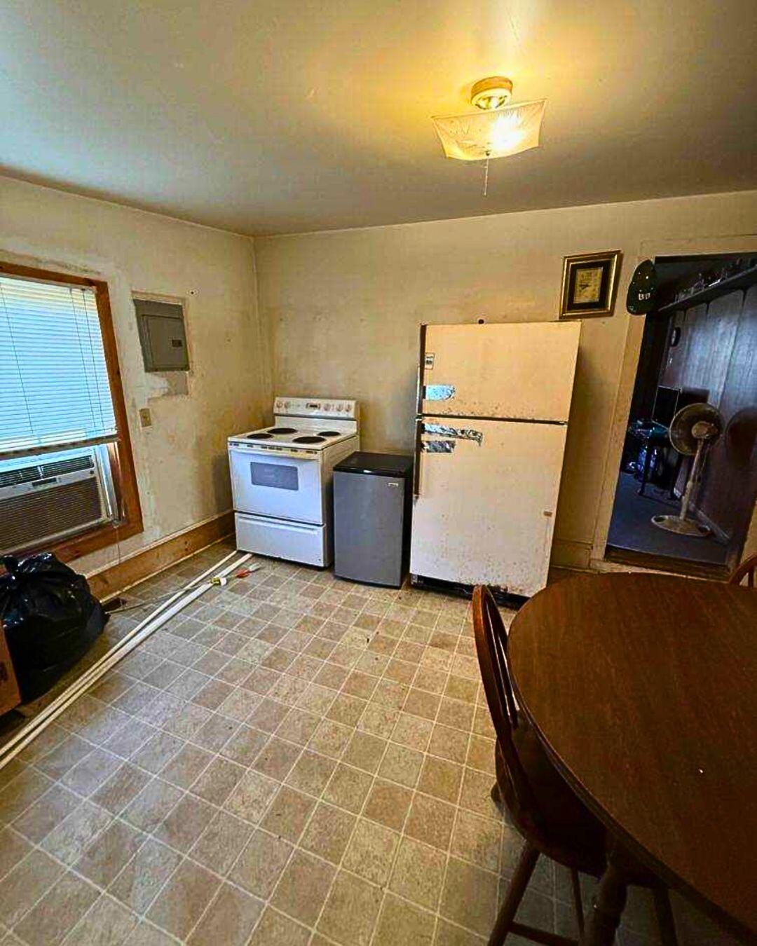 2409 2nd Street Radford, VA 24141 - Photo 6 of 14 a storage room with washer and dryer