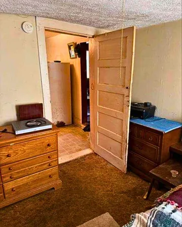 a view of walk in closet