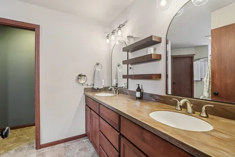 $800,000 | 2653 Sand Pearl Trail, Middleton, WI 53562