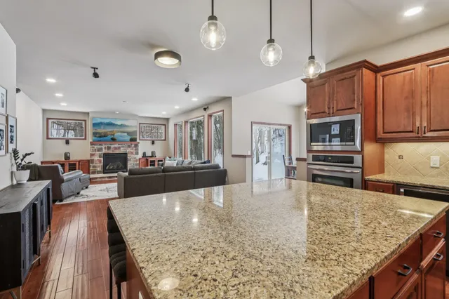 $800,000 | 2653 Sand Pearl Trail, Middleton, WI 53562