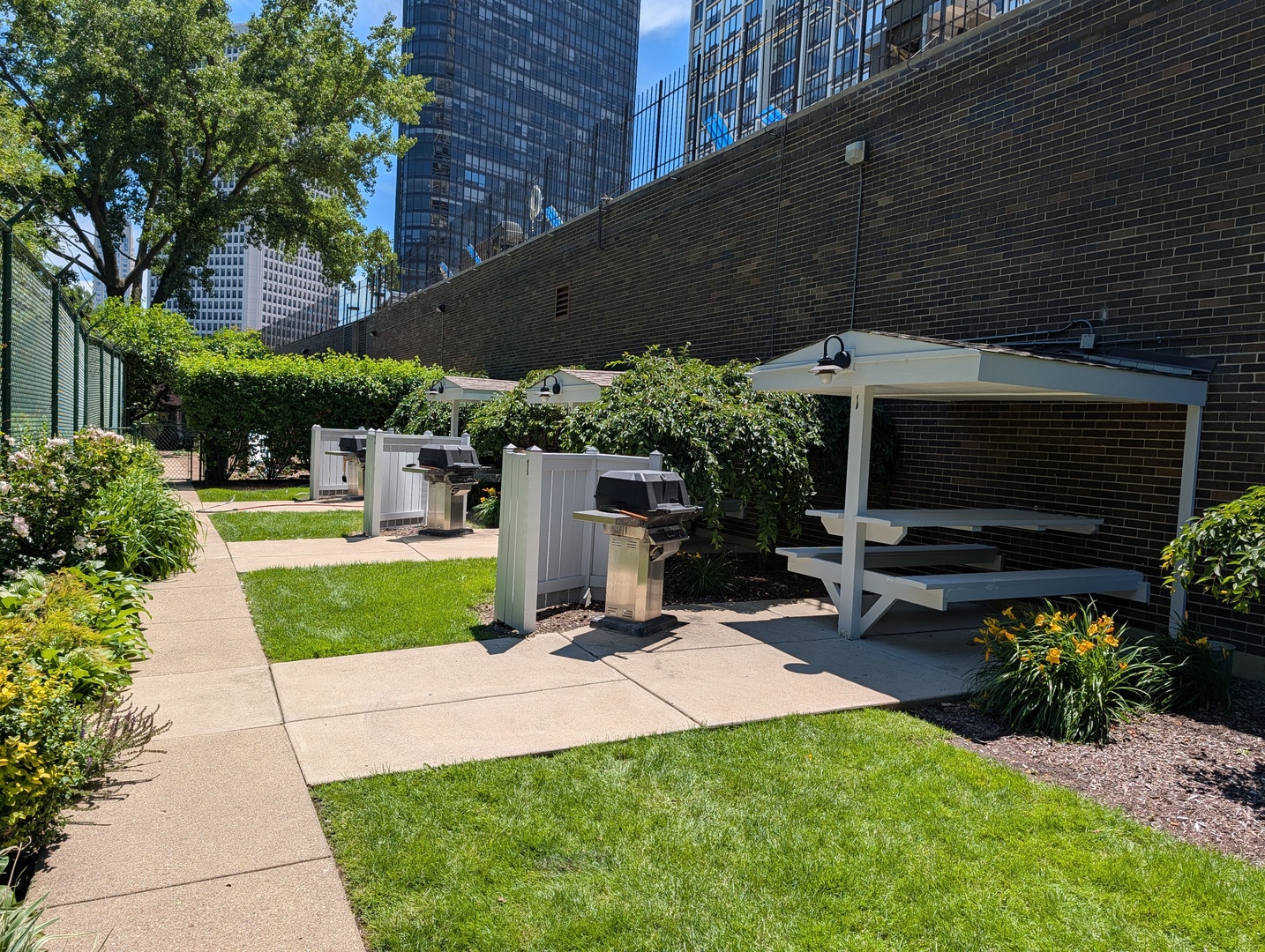 5455 North Sheridan Road, Unit 3103 Chicago, IL 60640 - Photo 16 of 27