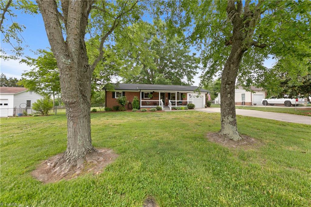 200 Love Road Lexington, NC 27295 - Photo 2 of 31 Gallery Image 2