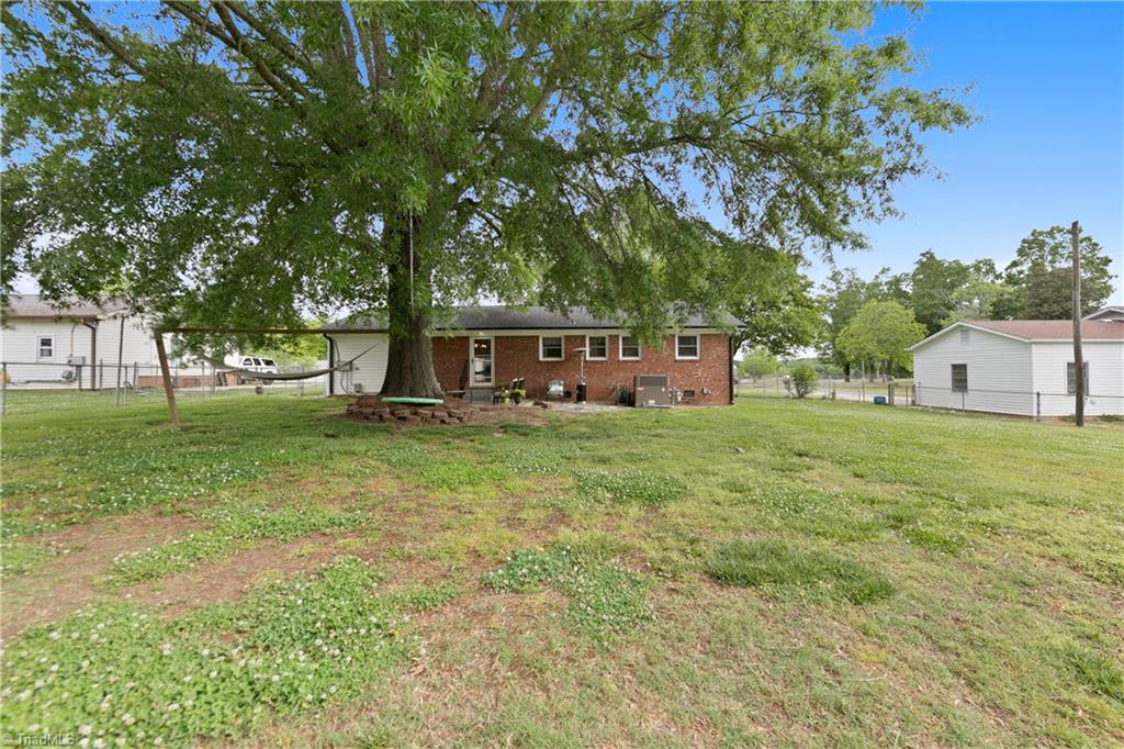 200 Love Road Lexington, NC 27295 - Photo 30 of 31 Gallery Image 30