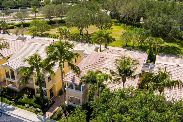 $430,000 | 28700 Alessandria Circle, Bonita Springs, FL 34135