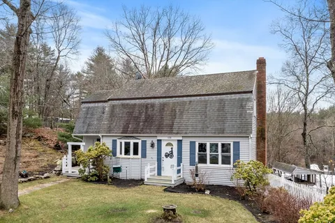 $689,000 | 125 Eastern Avenue, Essex, MA 01929