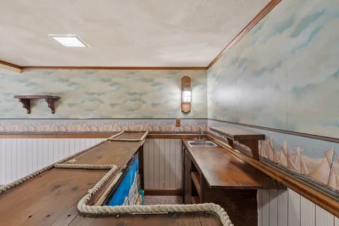 $689,000 | 125 Eastern Avenue, Essex, MA 01929