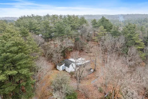 $689,000 | 125 Eastern Avenue, Essex, MA 01929