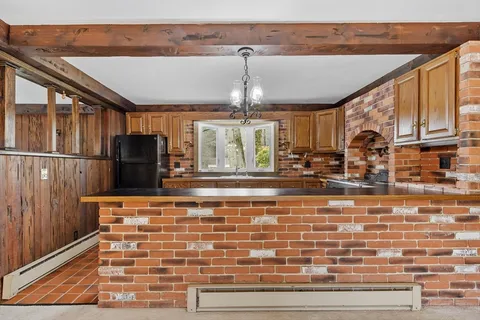 $689,000 | 125 Eastern Avenue, Essex, MA 01929