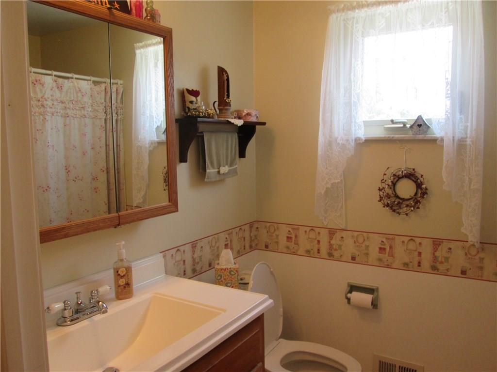 311 Stilley Road Clairton, PA 15025 - Photo 17 of 25 Gallery Image 17
