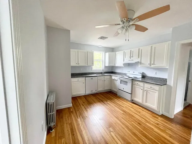 $1,800 | 2 Snowling Road, Unit B, Uxbridge, MA 01569