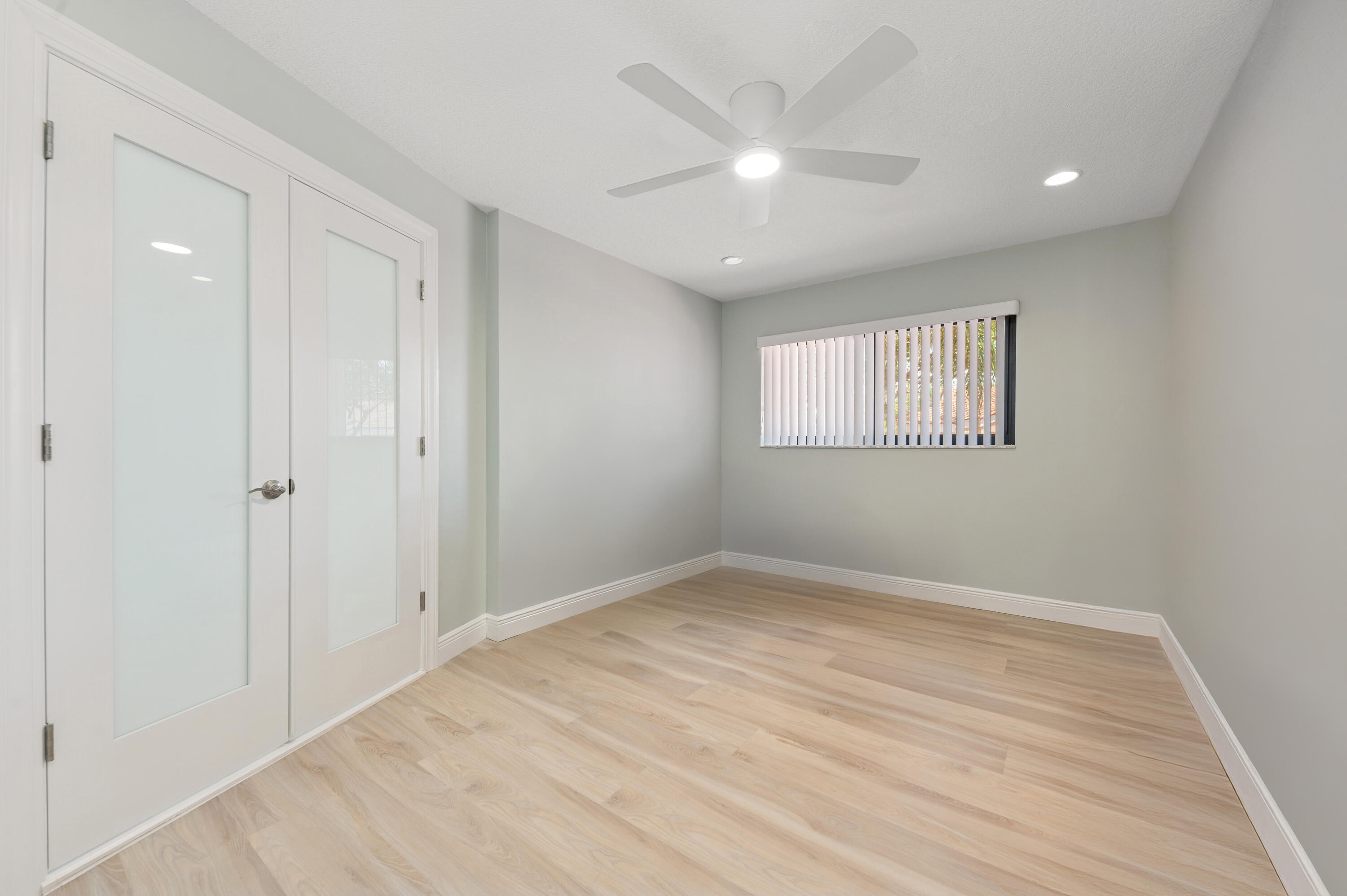 17340 Boca Club Boulevard, Unit 702 Boca Raton, FL 33487 - Photo 24 of 33 19_17340-Boca-Club-Blvd_2nd-Bedroom_Prin