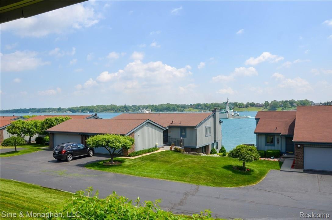 1715 River Road, Unit 52 St. Clair, MI 48079 - Photo 14 of 41 DSC_2426.jpg