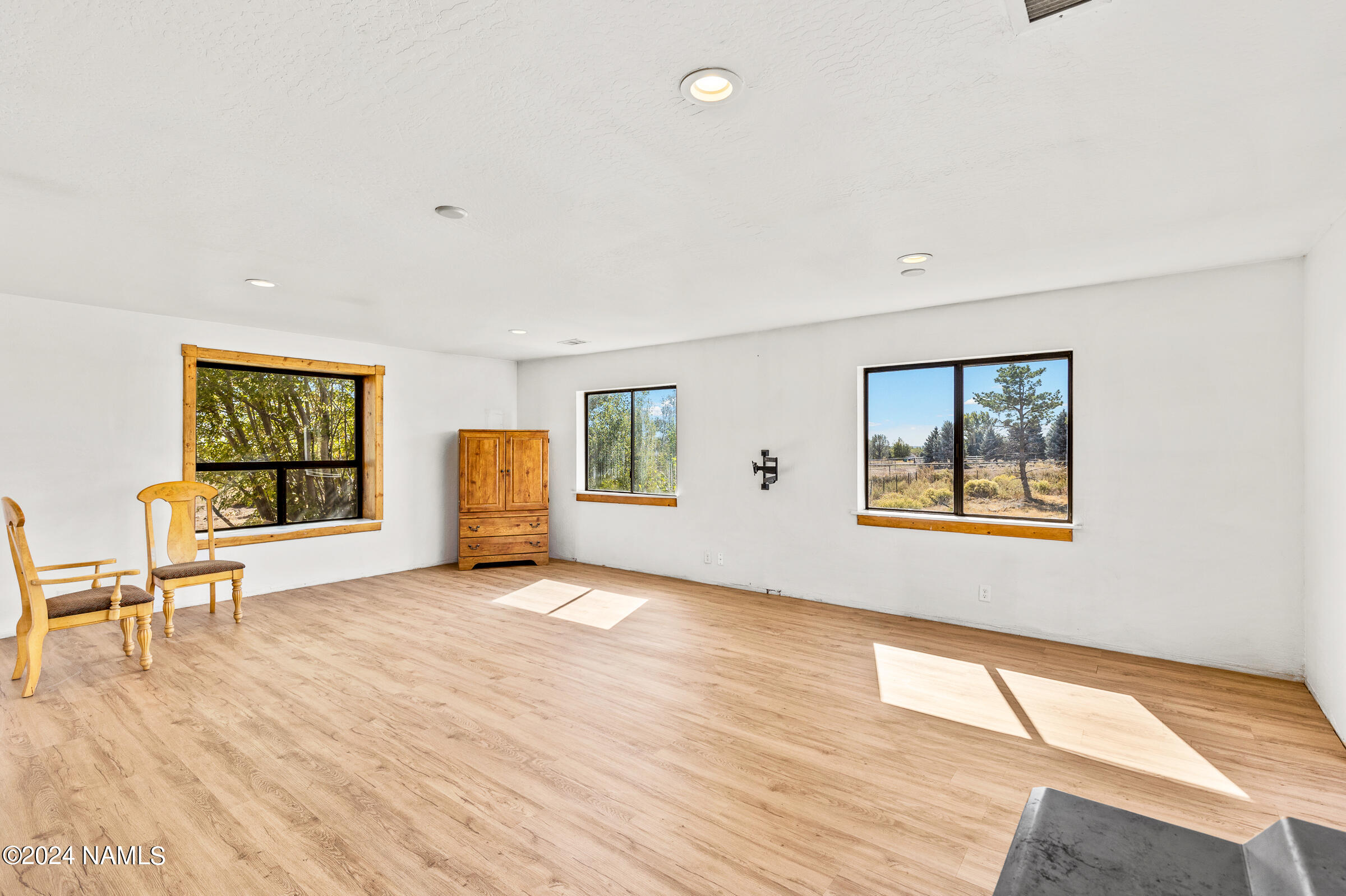 12970 Monsoon Road Flagstaff, AZ 86004 - Photo 4 of 27 Great Room