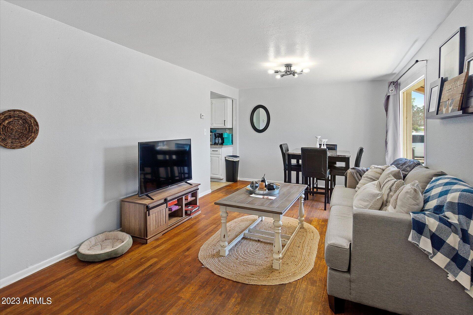 1808 East Yale Street, Unit 1 Phoenix, AZ 85006 - Photo 6 of 31 07-1808-1Yale-007