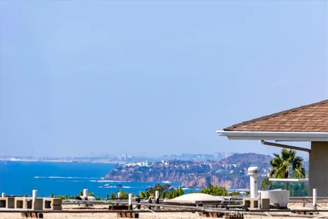 $5,500 | 21703 Ocean Vista Drive, Unit 204, Laguna Beach, CA 92651