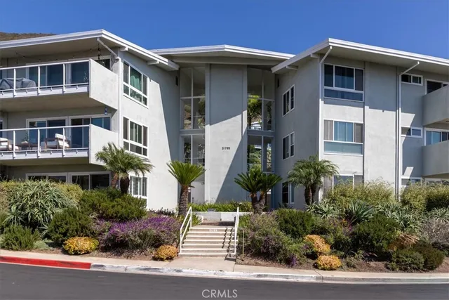 $5,500 | 21703 Ocean Vista Drive, Unit 204, Laguna Beach, CA 92651