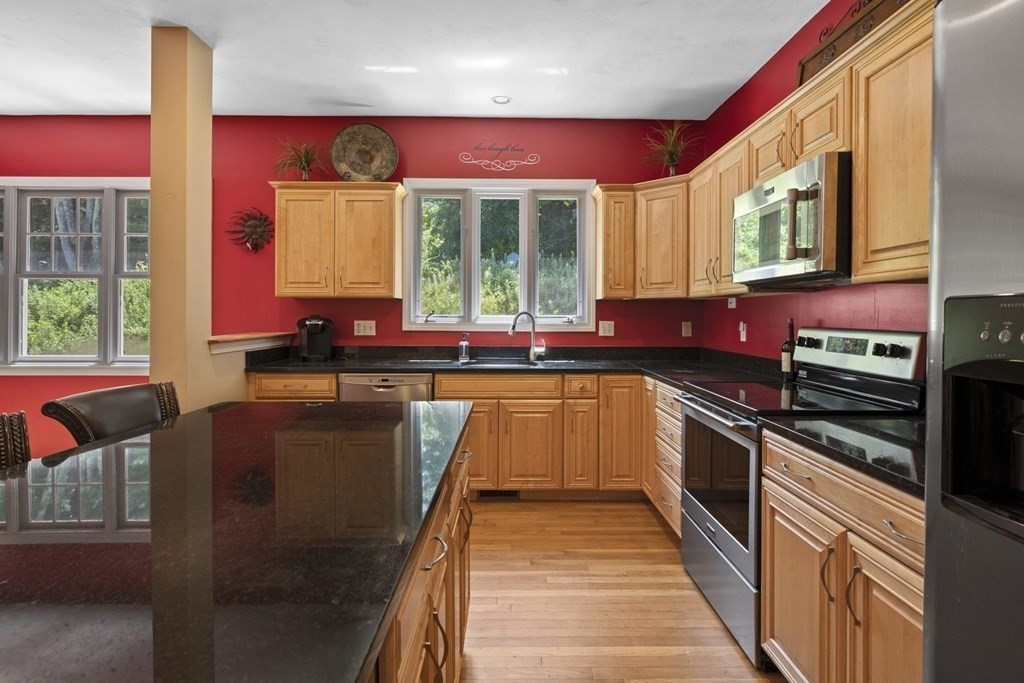 11 Bicknell Road Grafton, MA 01519 - Photo 18 of 37 Gallery Image 18