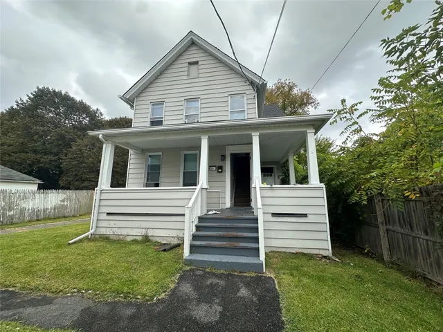 $1,100 | 62 1/2 Dickinson Street, Unit 2, Binghamton, NY 13905