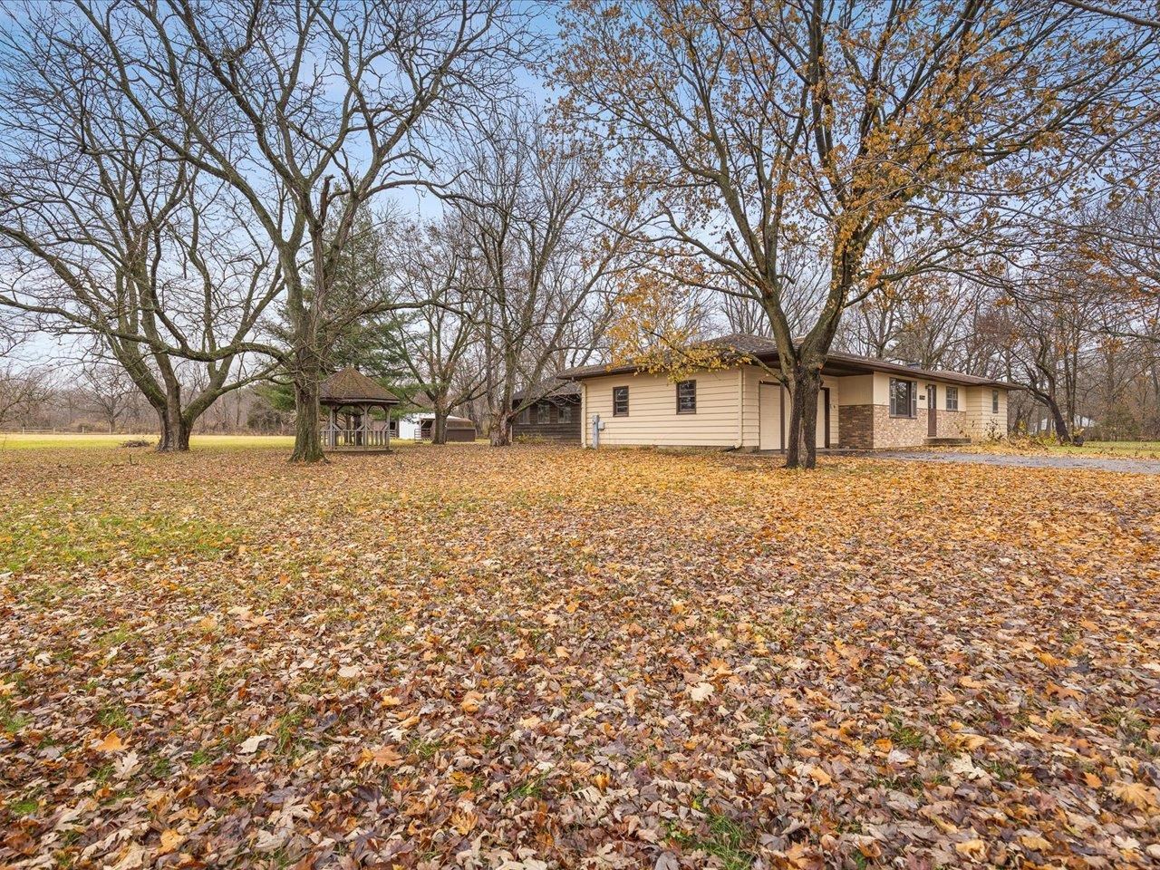 7774 Old River Road Rockford, IL 61103 - Photo 19 of 53