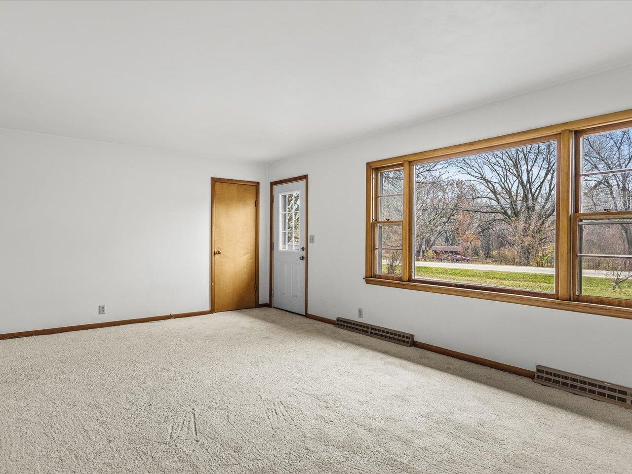 7774 Old River Road Rockford, IL 61103 - Photo 38 of 53