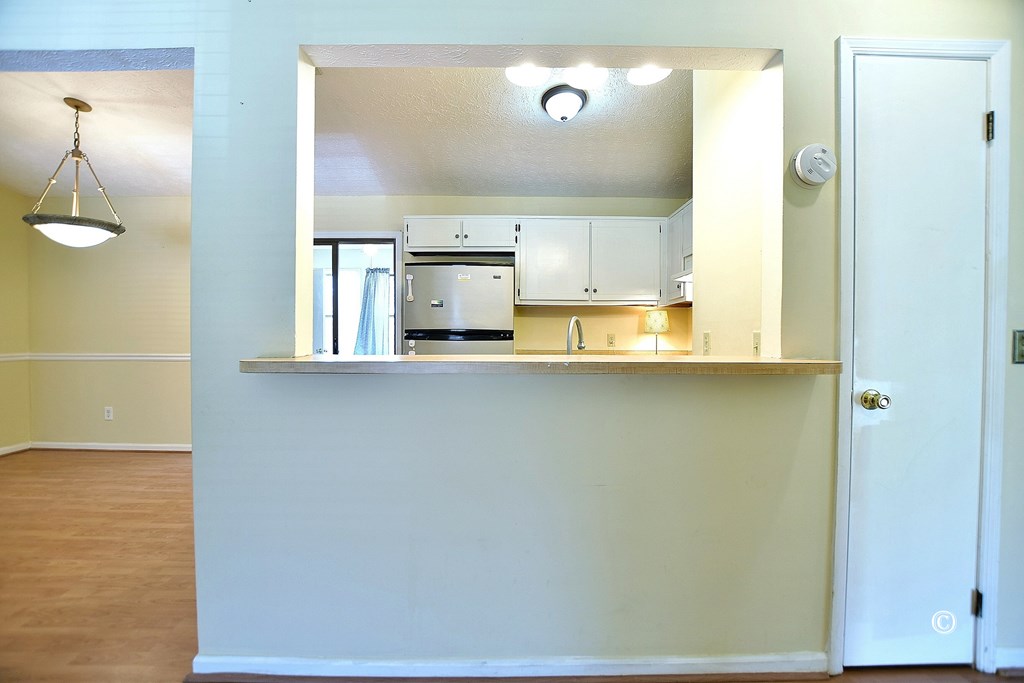 6321 Milgen Road, Unit 4 Columbus, GA 31907 - Photo 13 of 16 Breakfast Bar