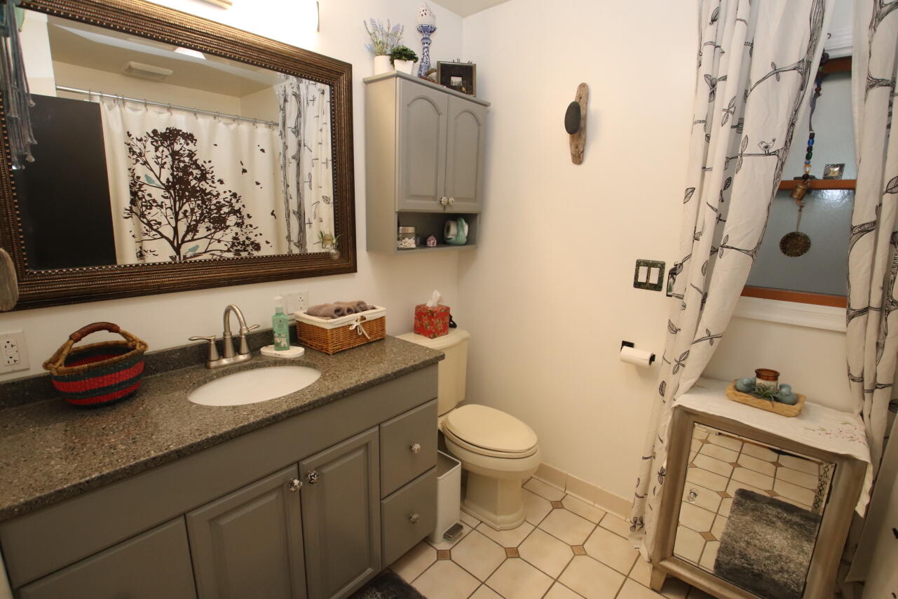 604 North 27th Street Sheboygan, WI 53081 - Photo 11 of 30 Full Bath--View 1