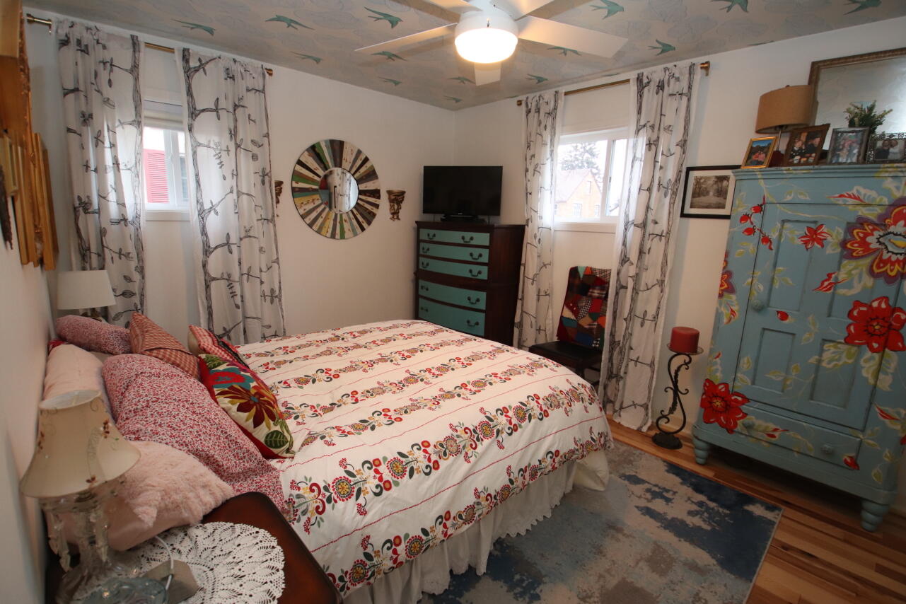 604 North 27th Street Sheboygan, WI 53081 - Photo 13 of 30 Master BR