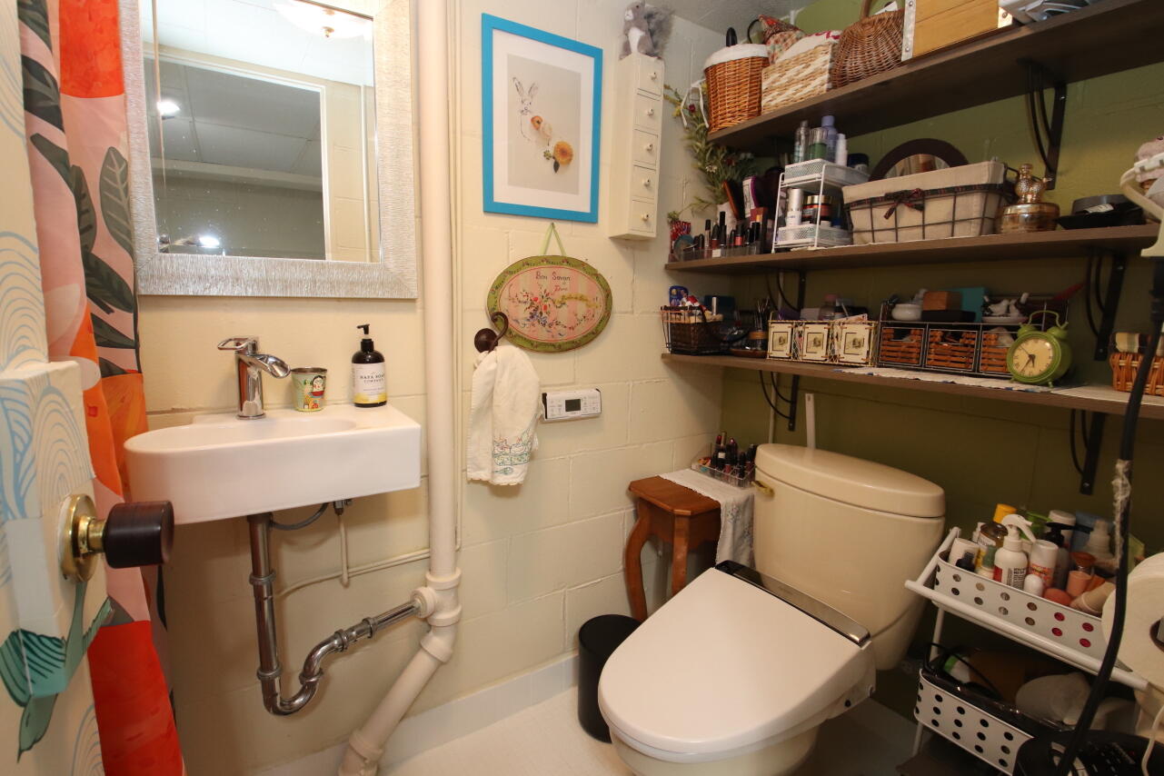 604 North 27th Street Sheboygan, WI 53081 - Photo 23 of 30 Full Bath--Lower Level--View 1