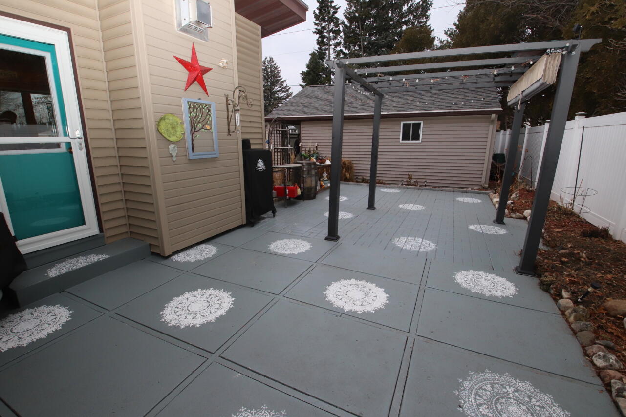 604 North 27th Street Sheboygan, WI 53081 - Photo 26 of 30 Pergola with Canopy