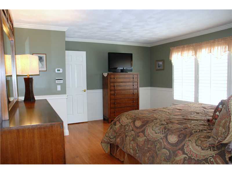 78 Channel View, Unit 2 Warwick, RI 02889 - Photo 10 of 23 Master Bedroom.