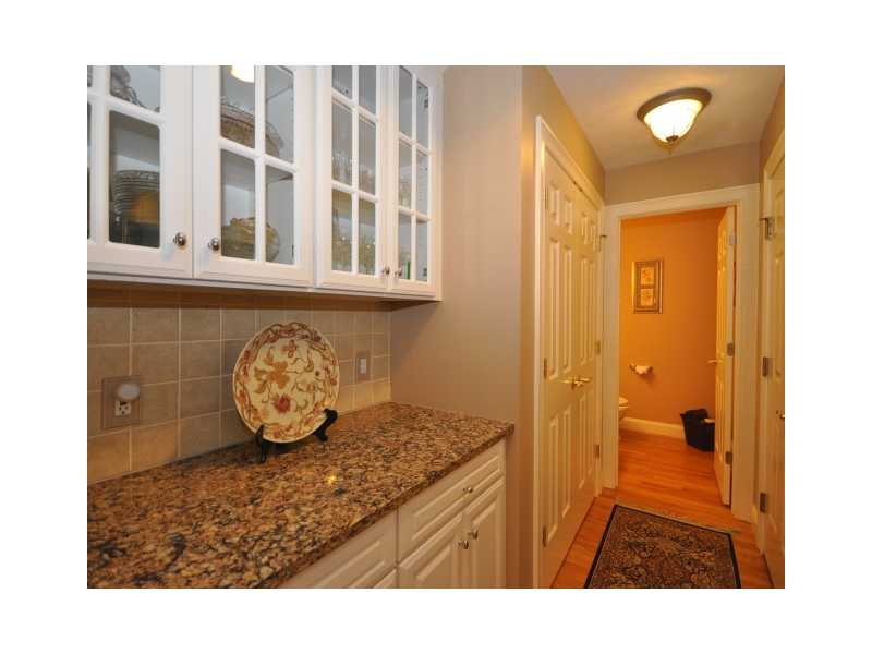 78 Channel View, Unit 2 Warwick, RI 02889 - Photo 7 of 23 Kitchen.