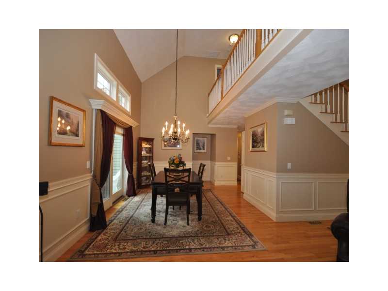 78 Channel View, Unit 2 Warwick, RI 02889 - Photo 8 of 23 Dining Room.