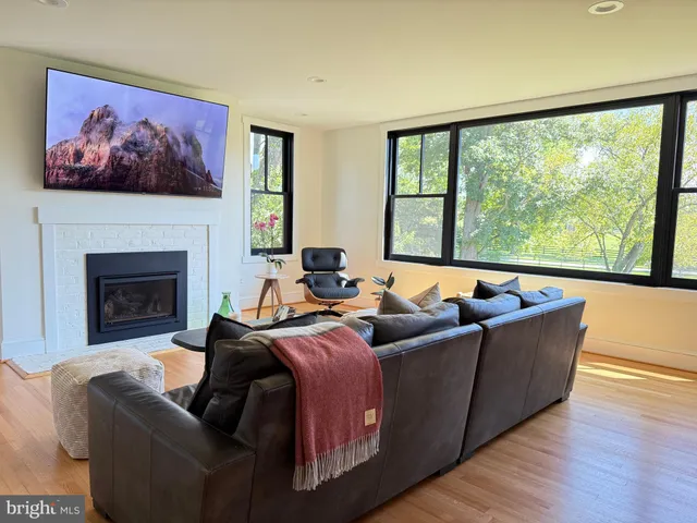 $9,800 | 1421 Greenspring Valley Road, Lutherville-Timonium, MD 21093